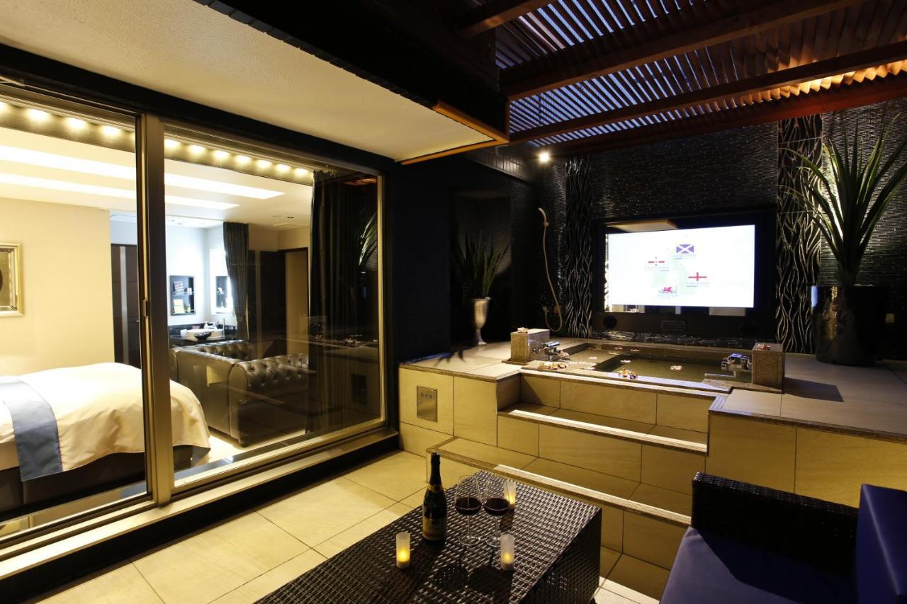 Hotel Moana Shinjuku (Adults Only) Tokio Buitenkant foto