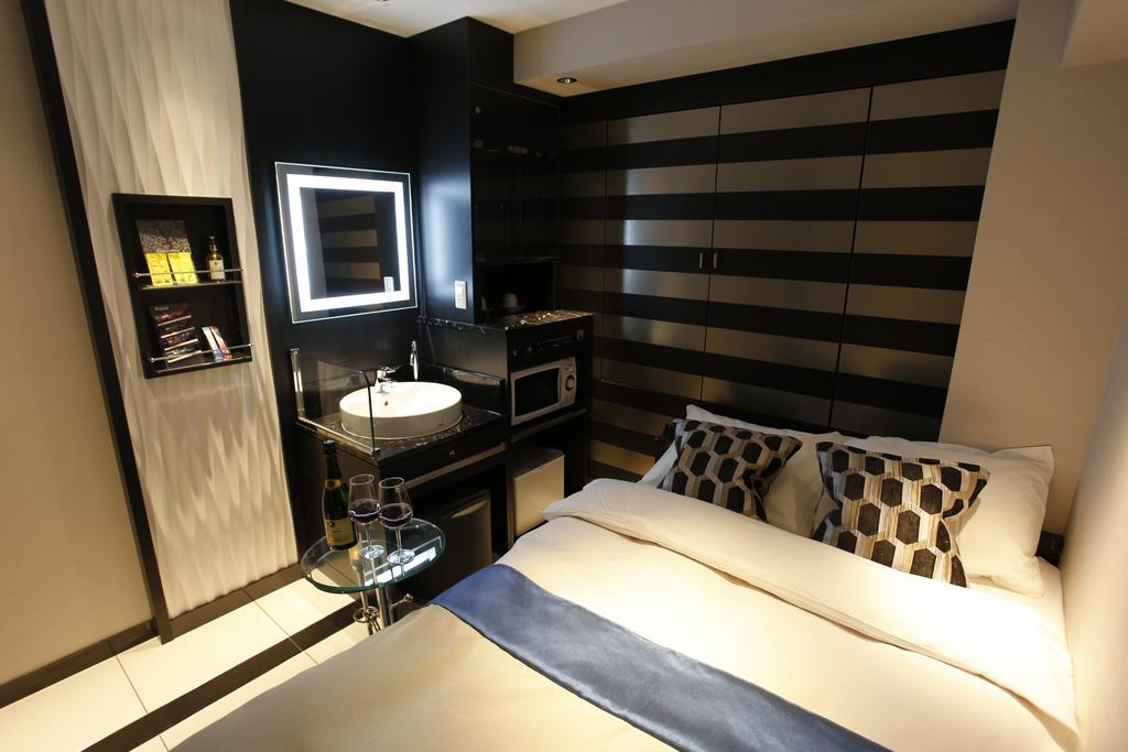 Hotel Moana Shinjuku (Adults Only) Tokio Buitenkant foto