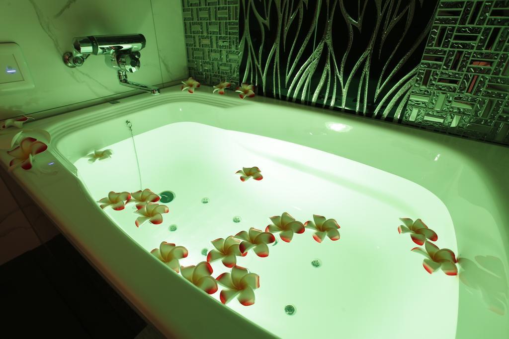 Hotel Moana Shinjuku (Adults Only) Tokio Buitenkant foto