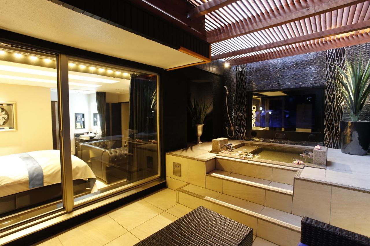 Hotel Moana Shinjuku (Adults Only) Tokio Buitenkant foto